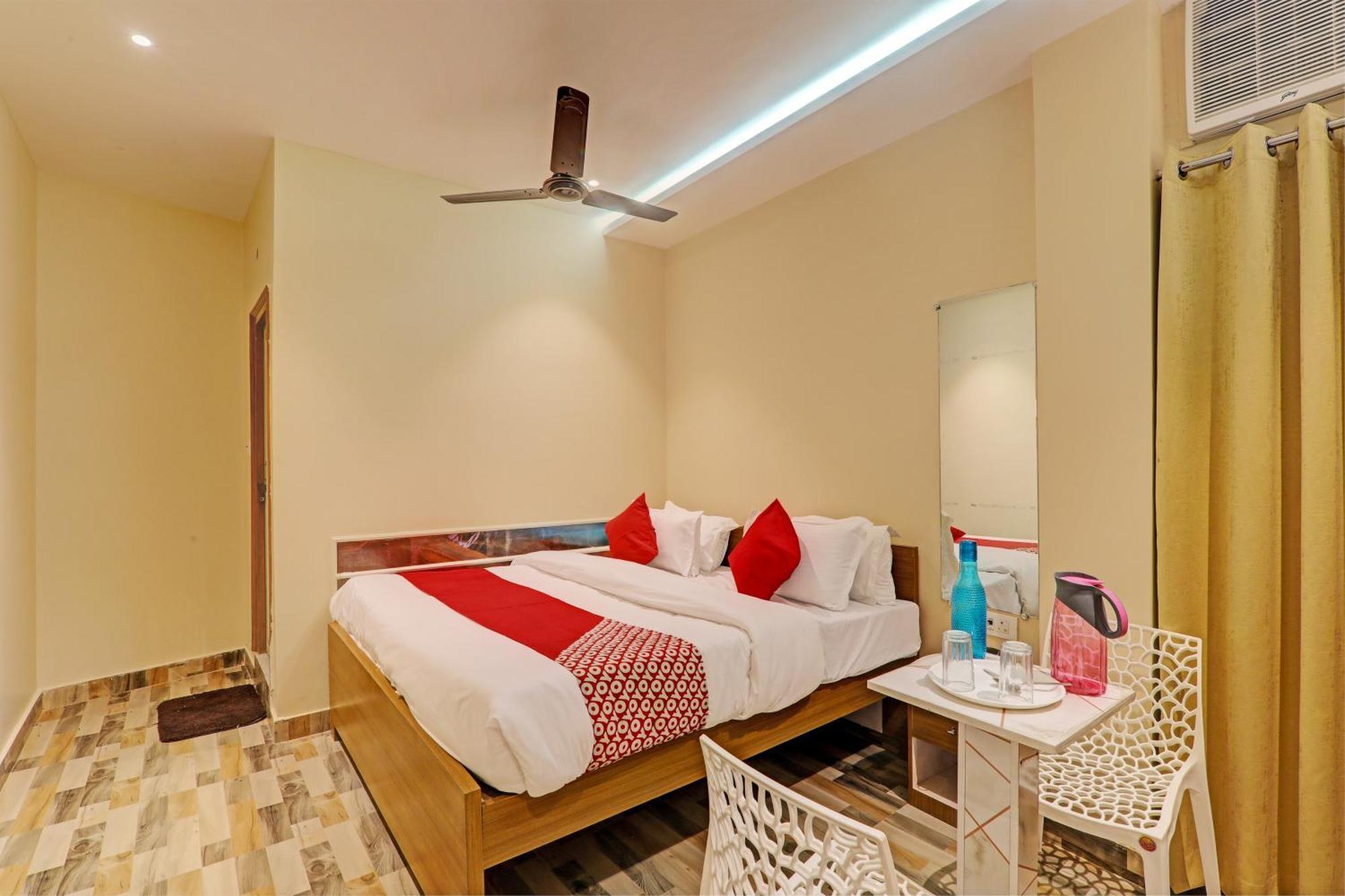 Hotel O Royal Regency Palace Gorakhpur Luaran gambar
