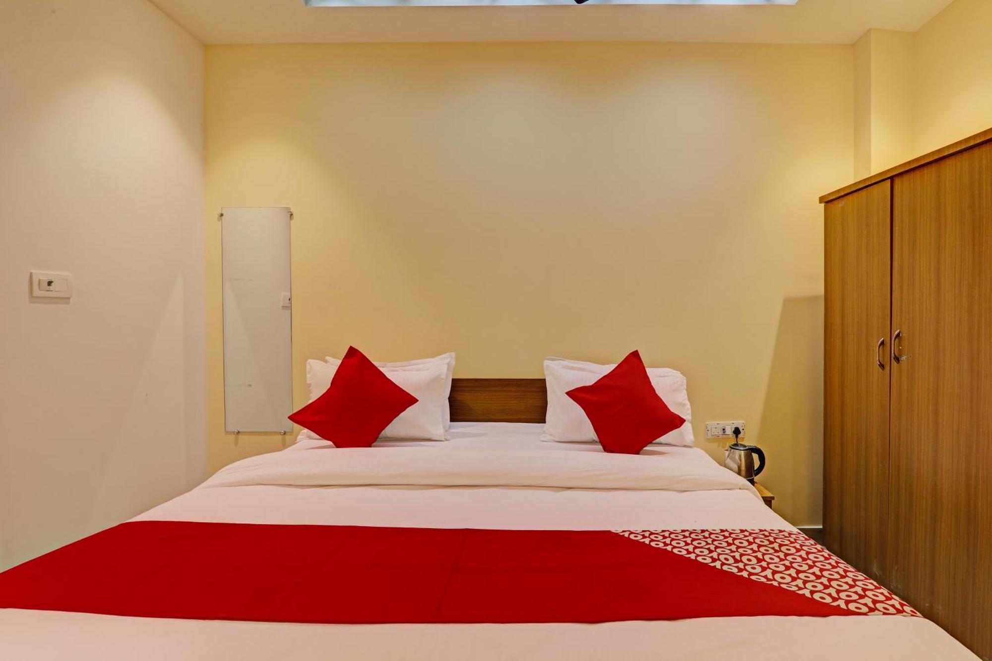 Hotel O Royal Regency Palace Gorakhpur Luaran gambar